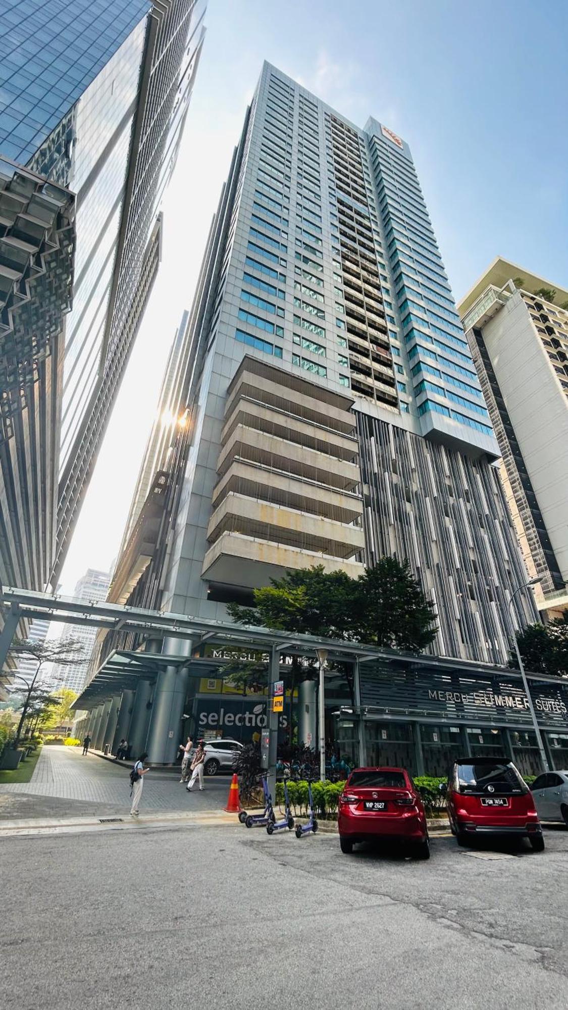 Summer Suites Klcc By Impexia Kuala Lumpur Exteriör bild