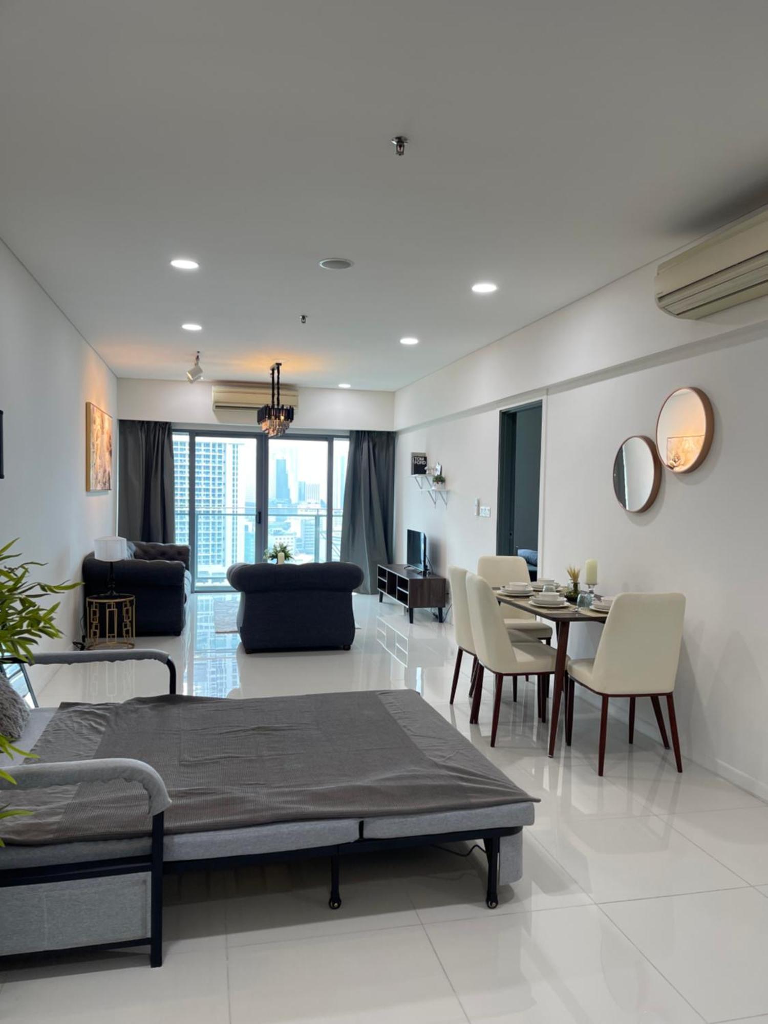 Summer Suites Klcc By Impexia Kuala Lumpur Exteriör bild