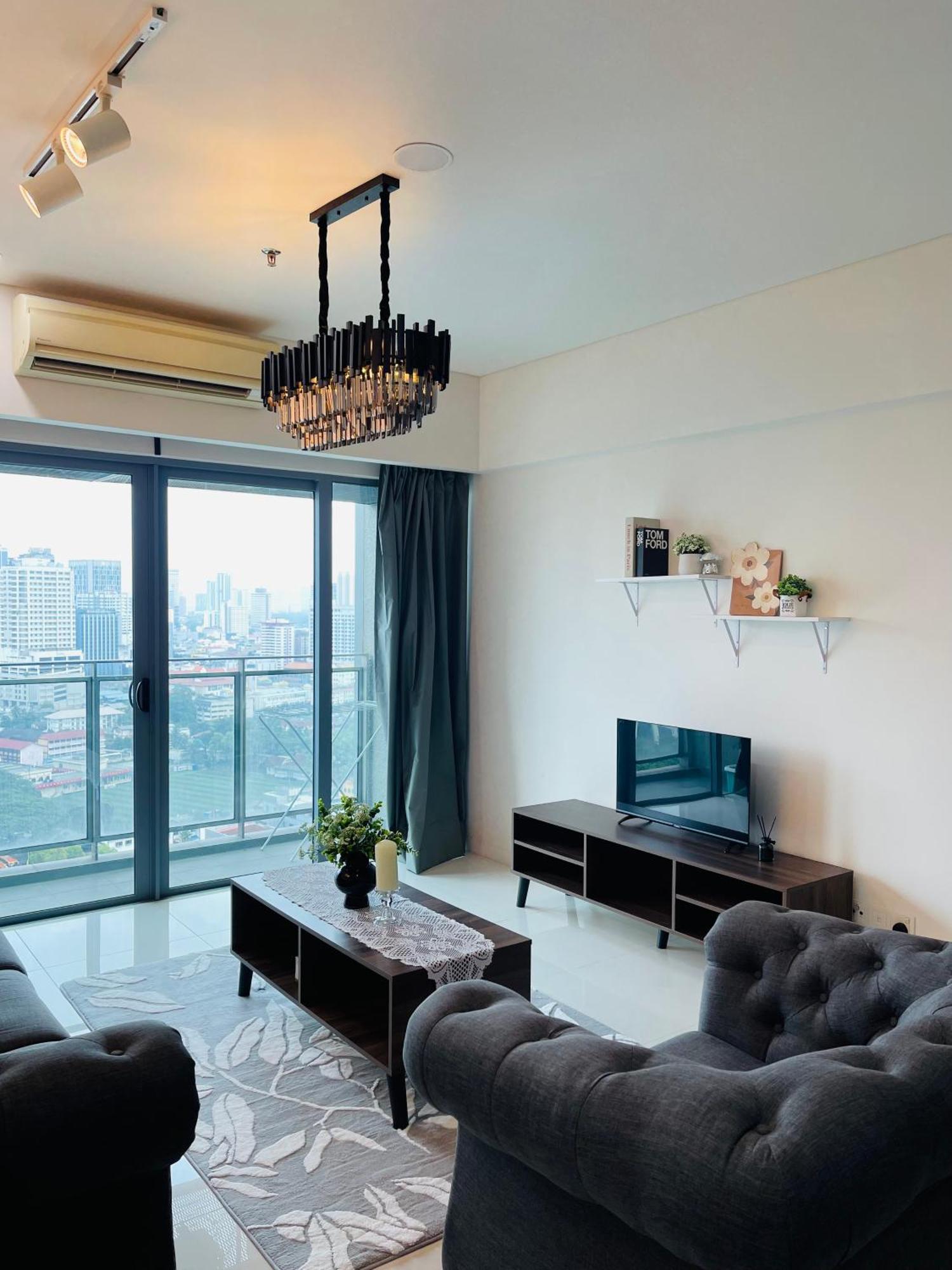 Summer Suites Klcc By Impexia Kuala Lumpur Exteriör bild
